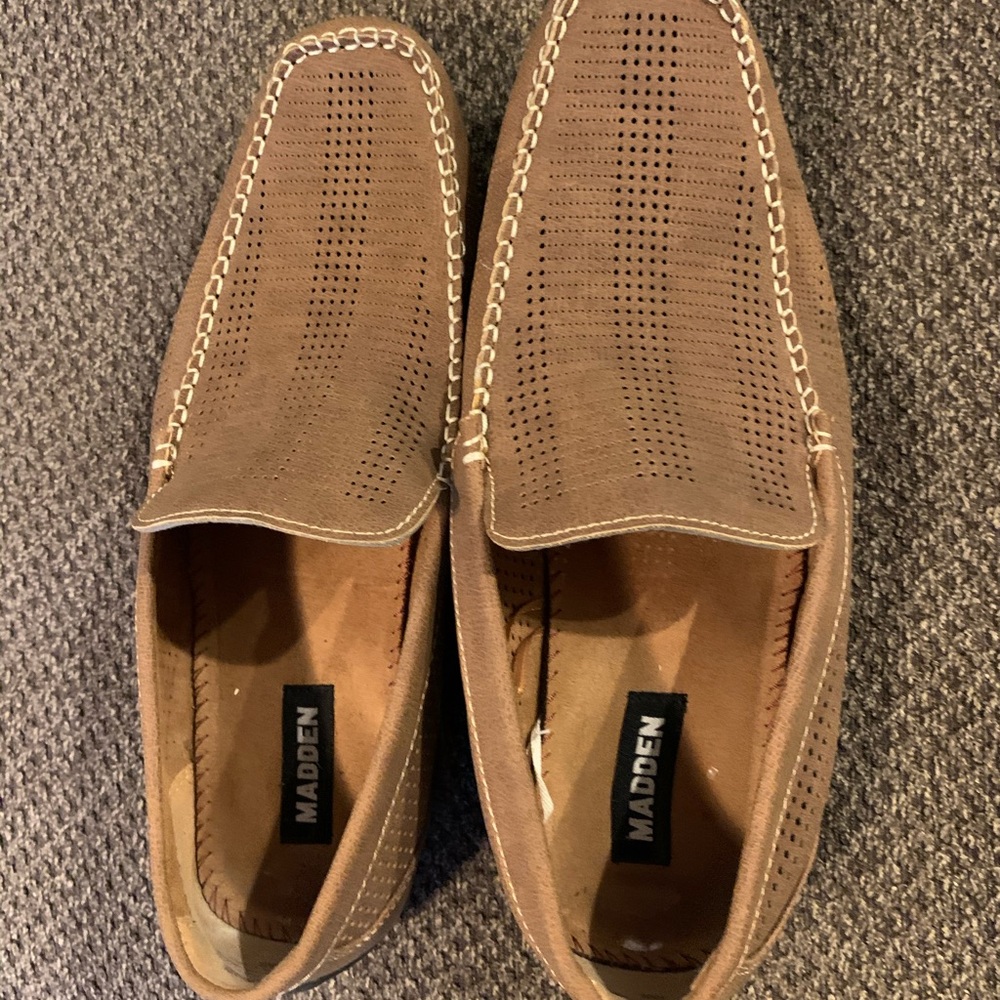 Steve Madden slippers
